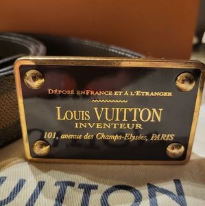 Louis Vuitton reversible belt